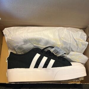 Adidas Nizza Platform Women’s Sneakers (size 8)
